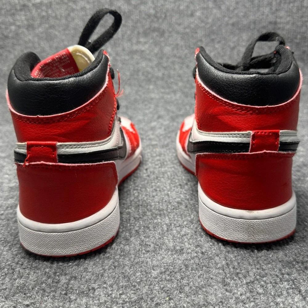 Nike Air Jordan 1 High OG Chicago Lost and Found Kids 3Y Red White 555088-101